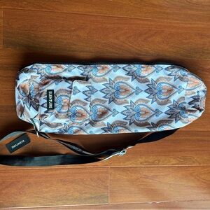 Elenture Namaste Blue & Brown Paisley Crossbody Yoga Bag NWT